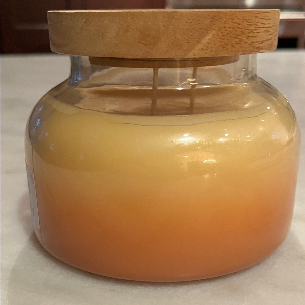 Better Homes And Gardens Mandarin Guava Wooden Lid Candle -2 Wicks - Picture 8 of 11